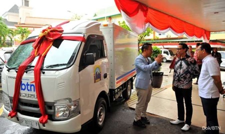 BTN Sasar Sektor Kesehatan  Artikel ini telah tayang di Kontan.co.id dengan judul " BTN Sasar Sektor Kesehatan dalam Menjalankan Program TJSL", Klik untuk baca: https://regional.kontan.co.id/news/btn-sasar-sektor-kesehatan-dalam-menjalankan-program-tjsl. 